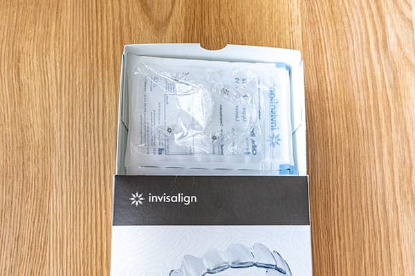 アライナーの装着開始