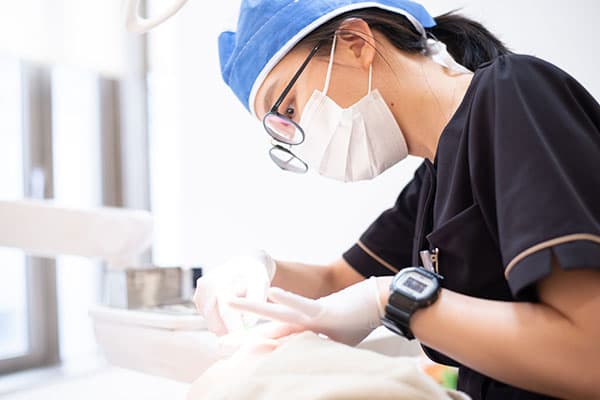 歯の移動を定期的に確認